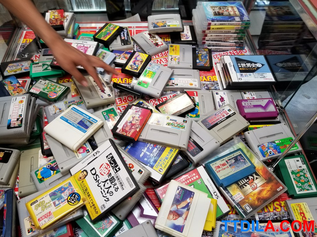 Retro game outlet camp